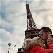 Neo laureata si offre per lezioni private in chitarra classica